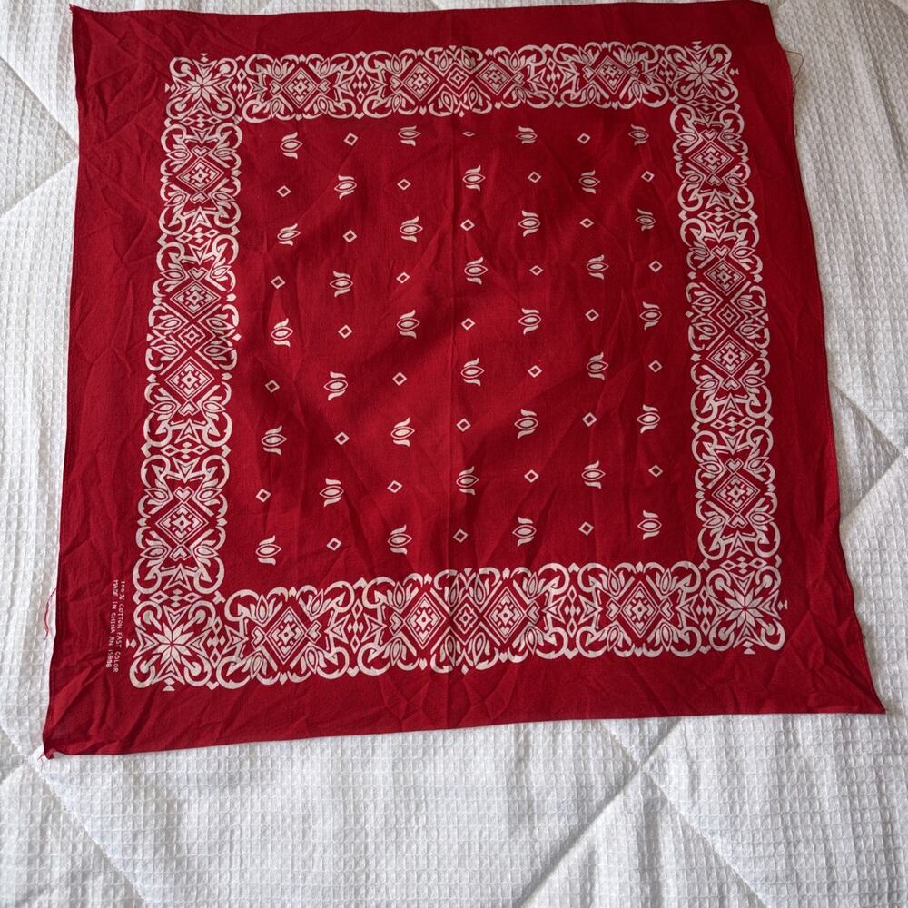 Vintage Red Paisley Bandana – 100% Cotton Western Headwrap Scarf